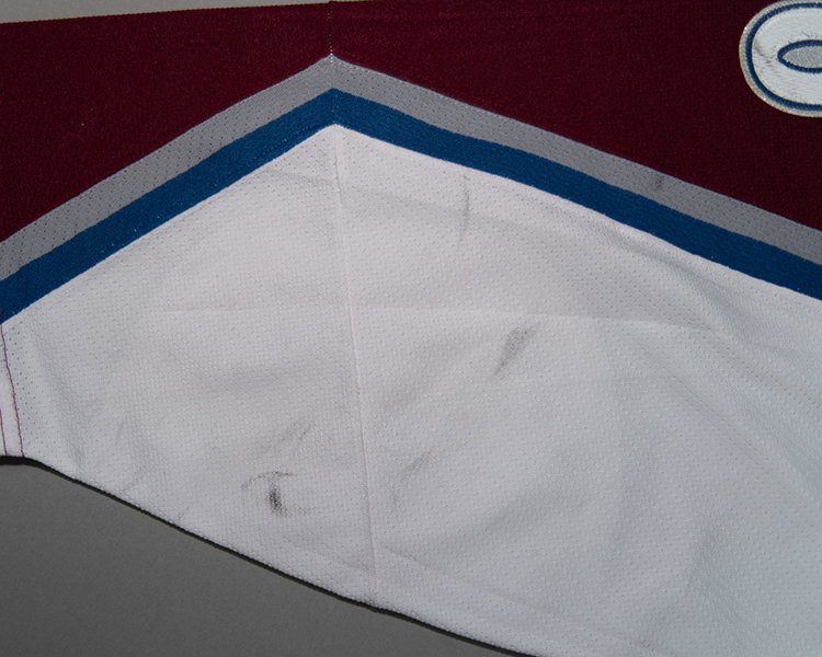 Steven Reinprecht Colorado Avalanche game worn jersey tagging Steven Reinprecht Colorado Avalanche game worn jersey tagging