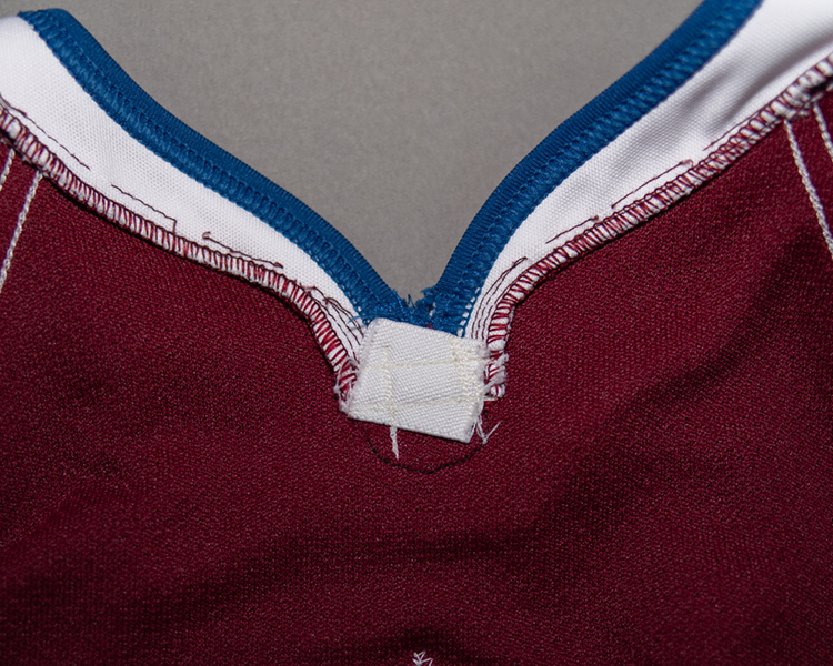 Cody McLeod Colorado Avalanche game worn jersey tagging Cody McLeod Colorado Avalanche game worn jersey tagging